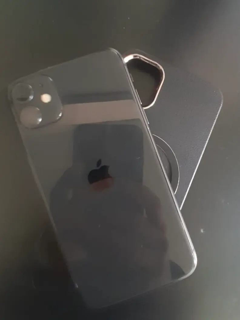 İphone 11 — Bakı elan şəkli