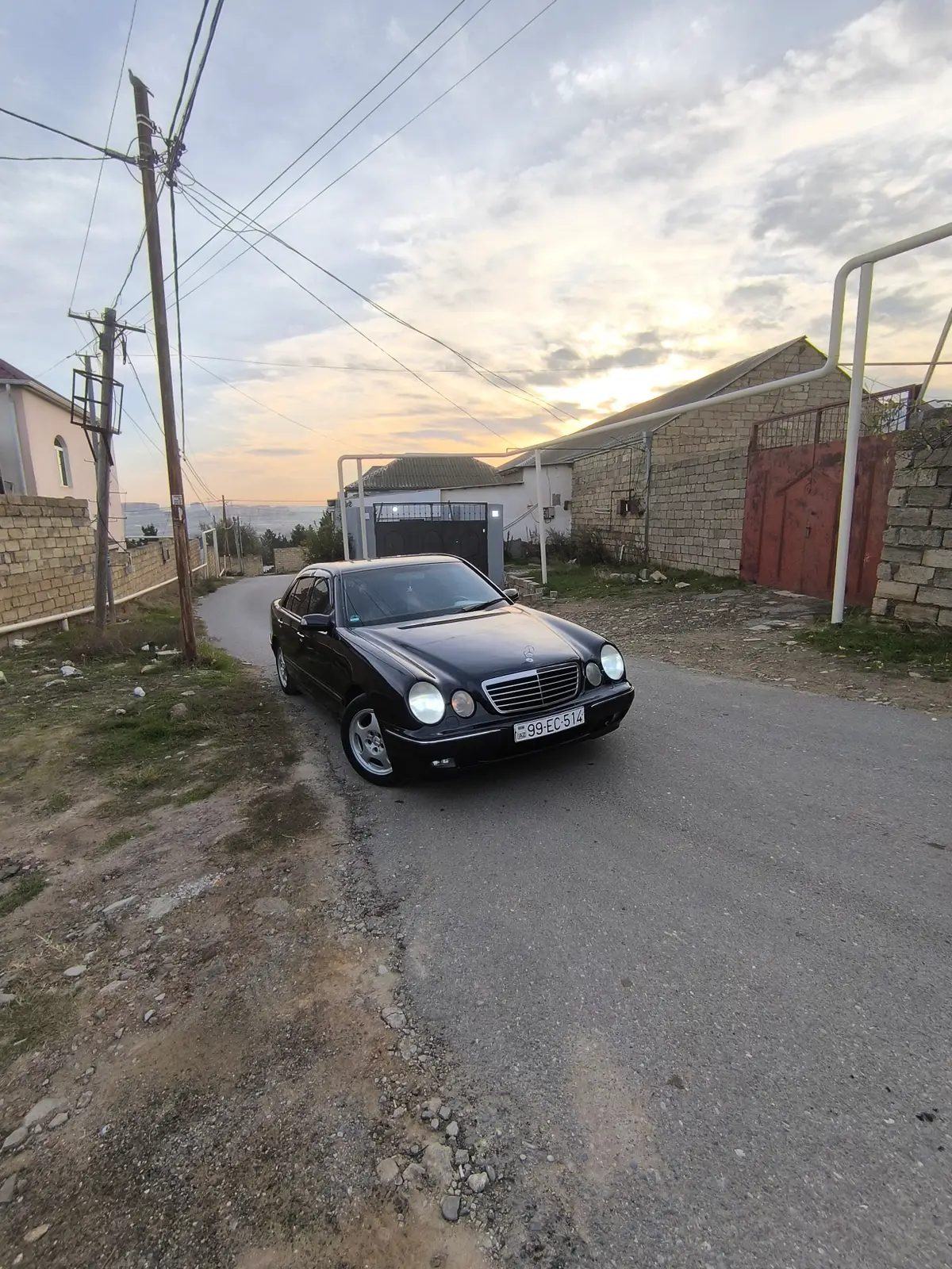 Mersedes E200 — Bakı, Binəqədi elan şəkli