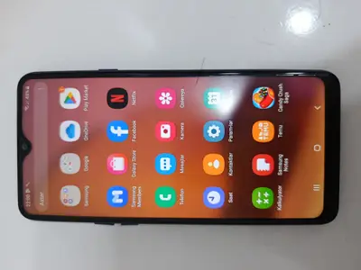 Samsung A20 — 120 AZN, Bakı